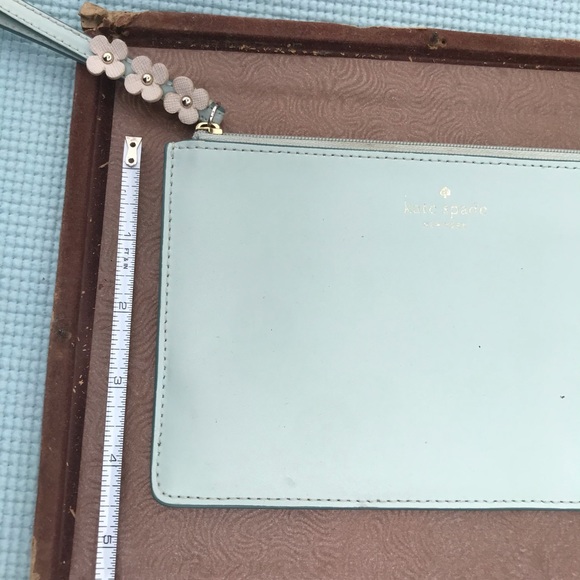 KATE SPADE Leather Eli Wristlet Floral Misty Mint - Picture 5 of 10